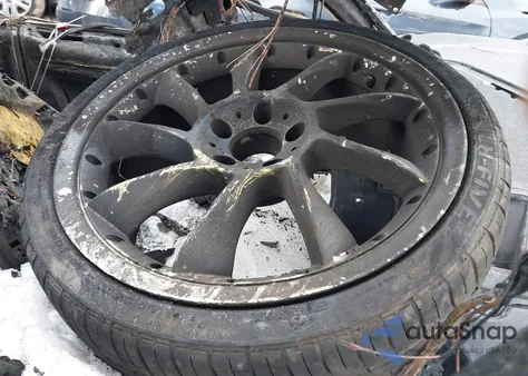 2015 Mercedes-Benz E 400 4Matic из США, поврежденный, VIN WDDKJ6HBXFF303085